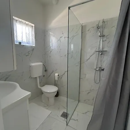 Apartman Central Apartments Preko *
