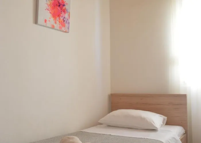 Central Apartments Preko Apartman *