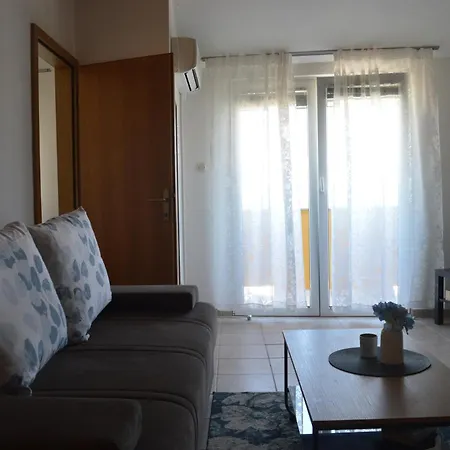 Central Apartments Preko