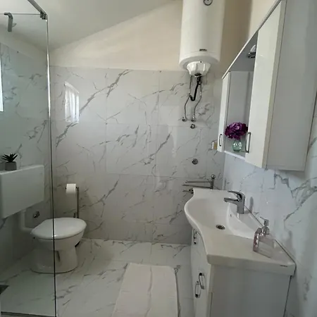 Central Apartments Preko Apartmán