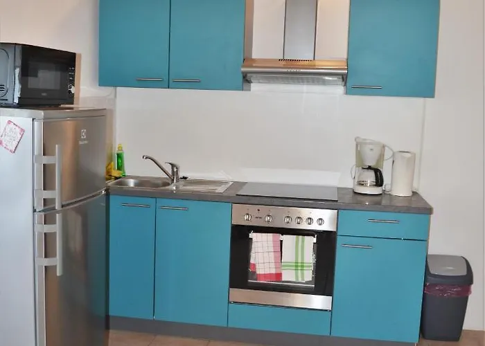 Central Apartments Preko *